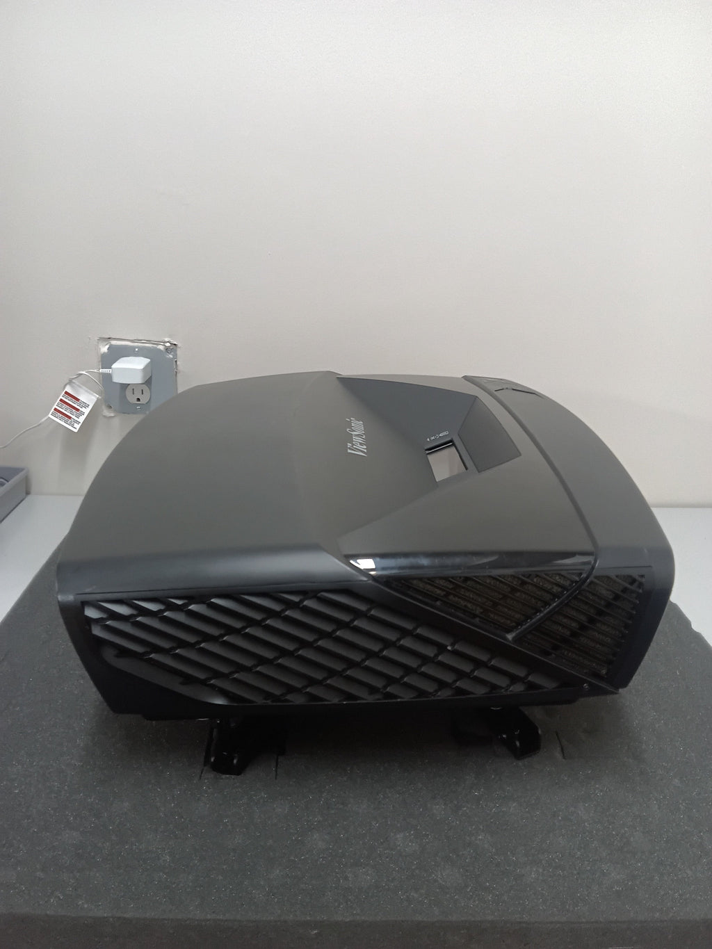 ViewSonic LS810 DLP WXGA Projector - Ex-Rental Stock Unit #007