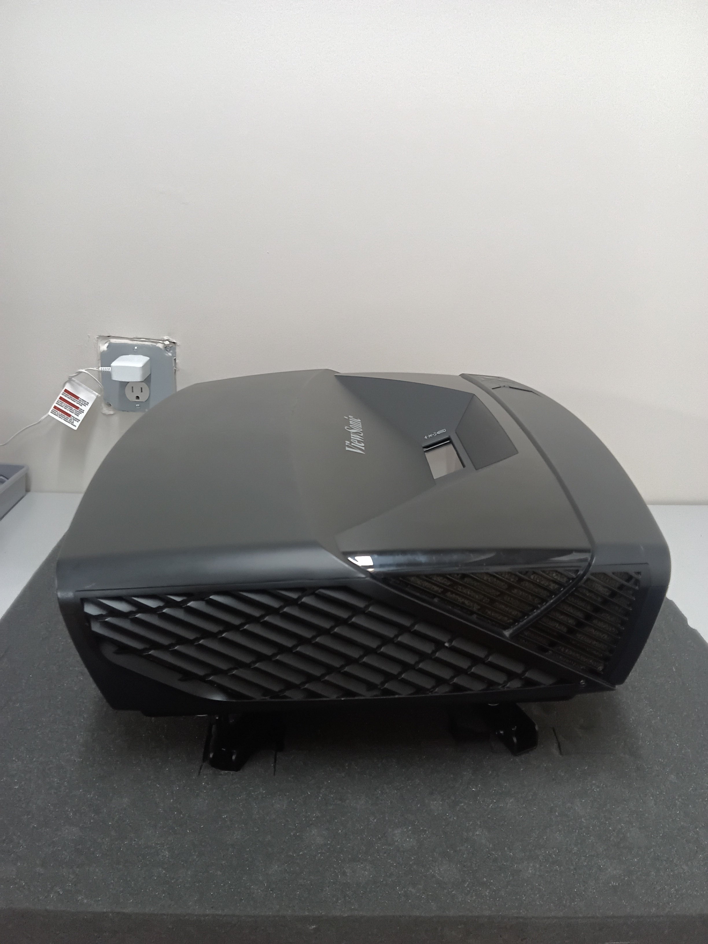 ViewSonic LS810 DLP WXGA Projector - Ex-Rental Stock Unit #007