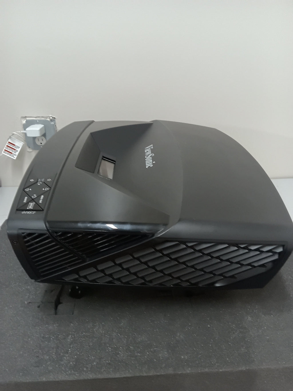 ViewSonic LS810 DLP WXGA Projector - Ex-Rental Stock Unit #007