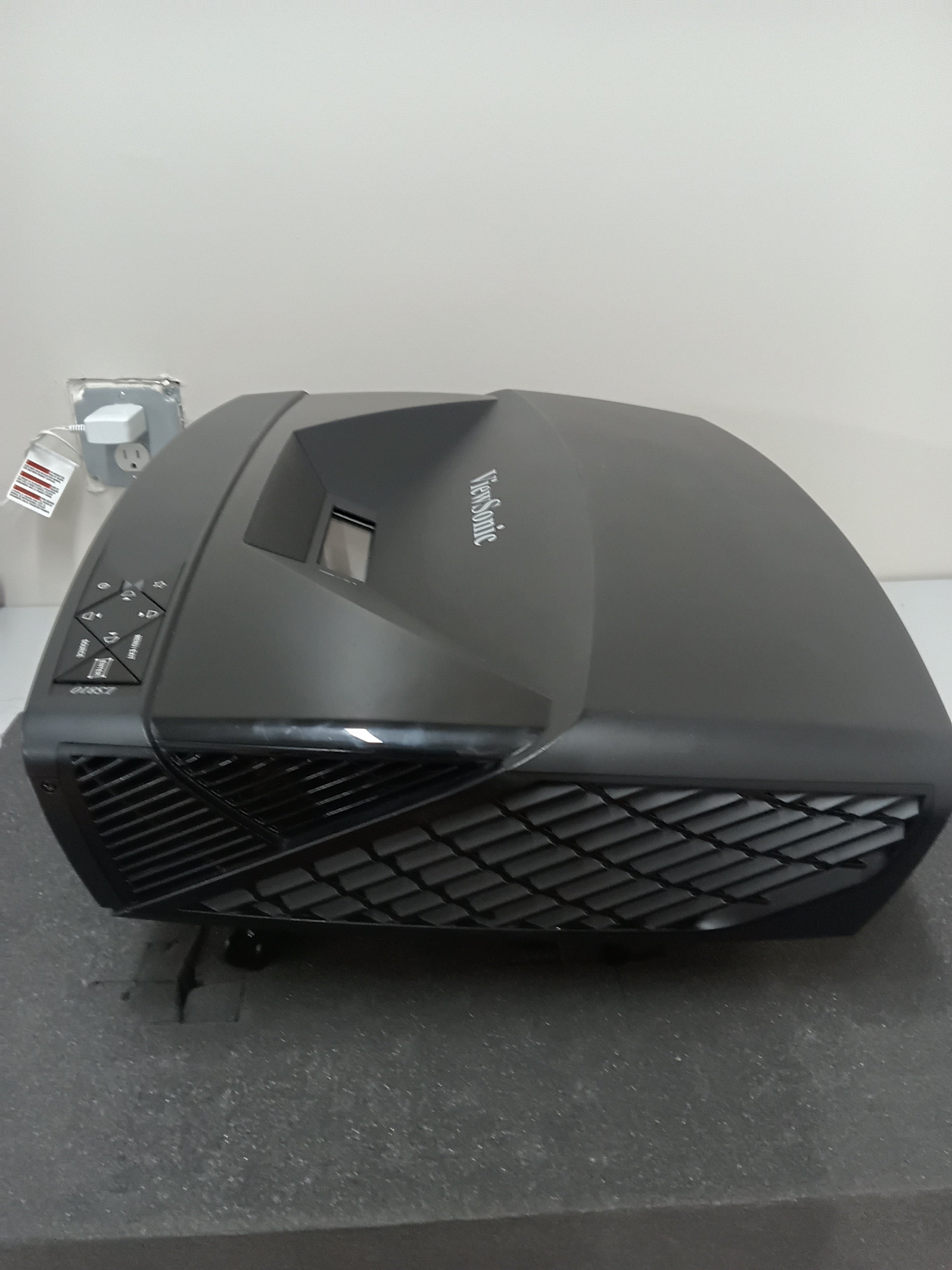 ViewSonic LS810 DLP WXGA Projector - Ex-Rental Stock Unit #007