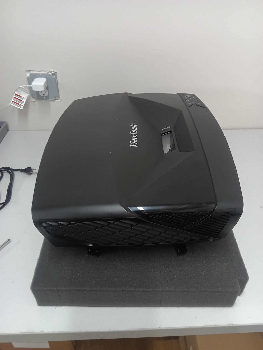 ViewSonic LS810 DLP WXGA Projector - Ex-Rental Stock Unit #037