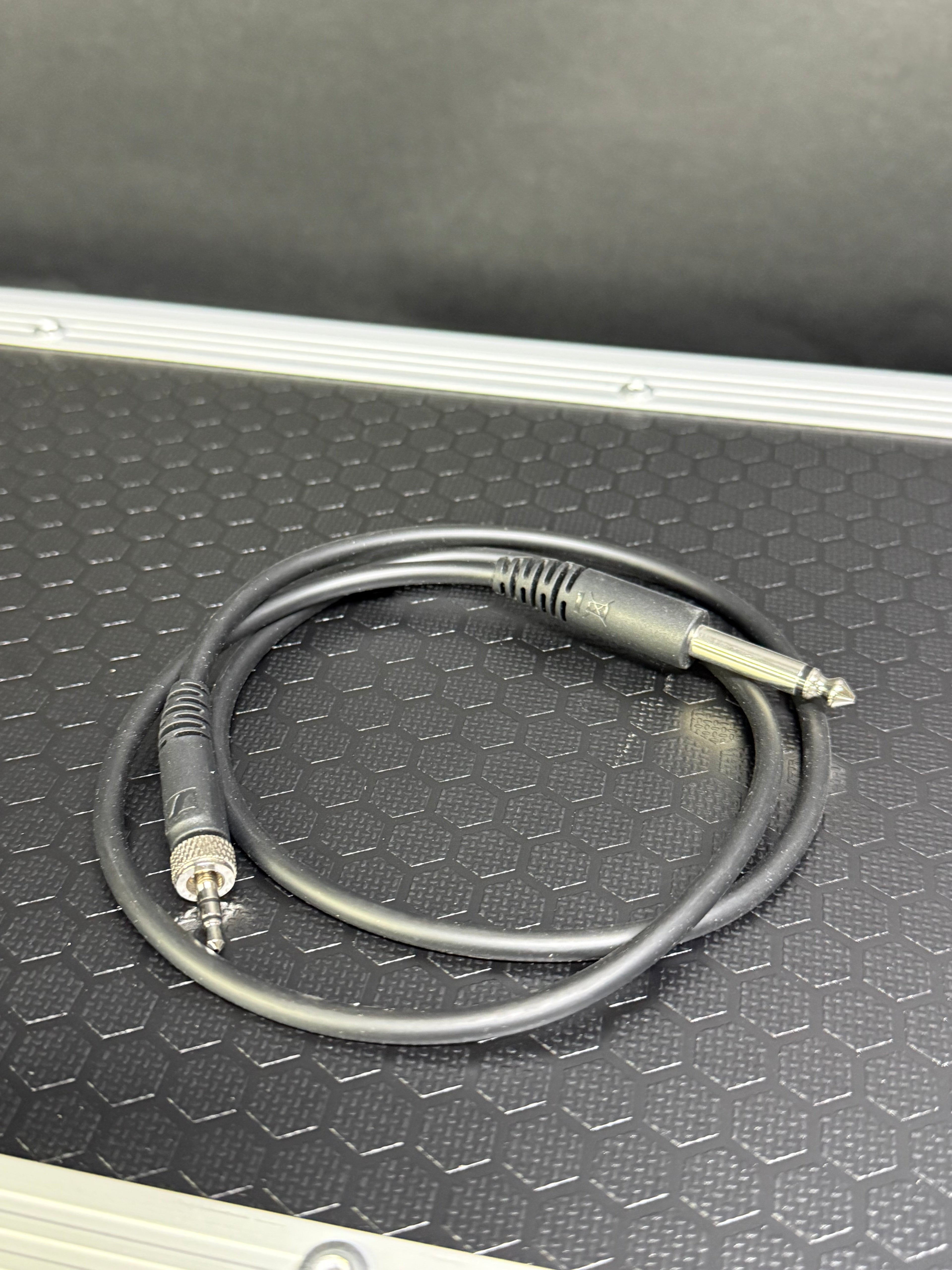Sennheiser Ci1 Locking 3.5mm to 1/4 inch Instrument Cable