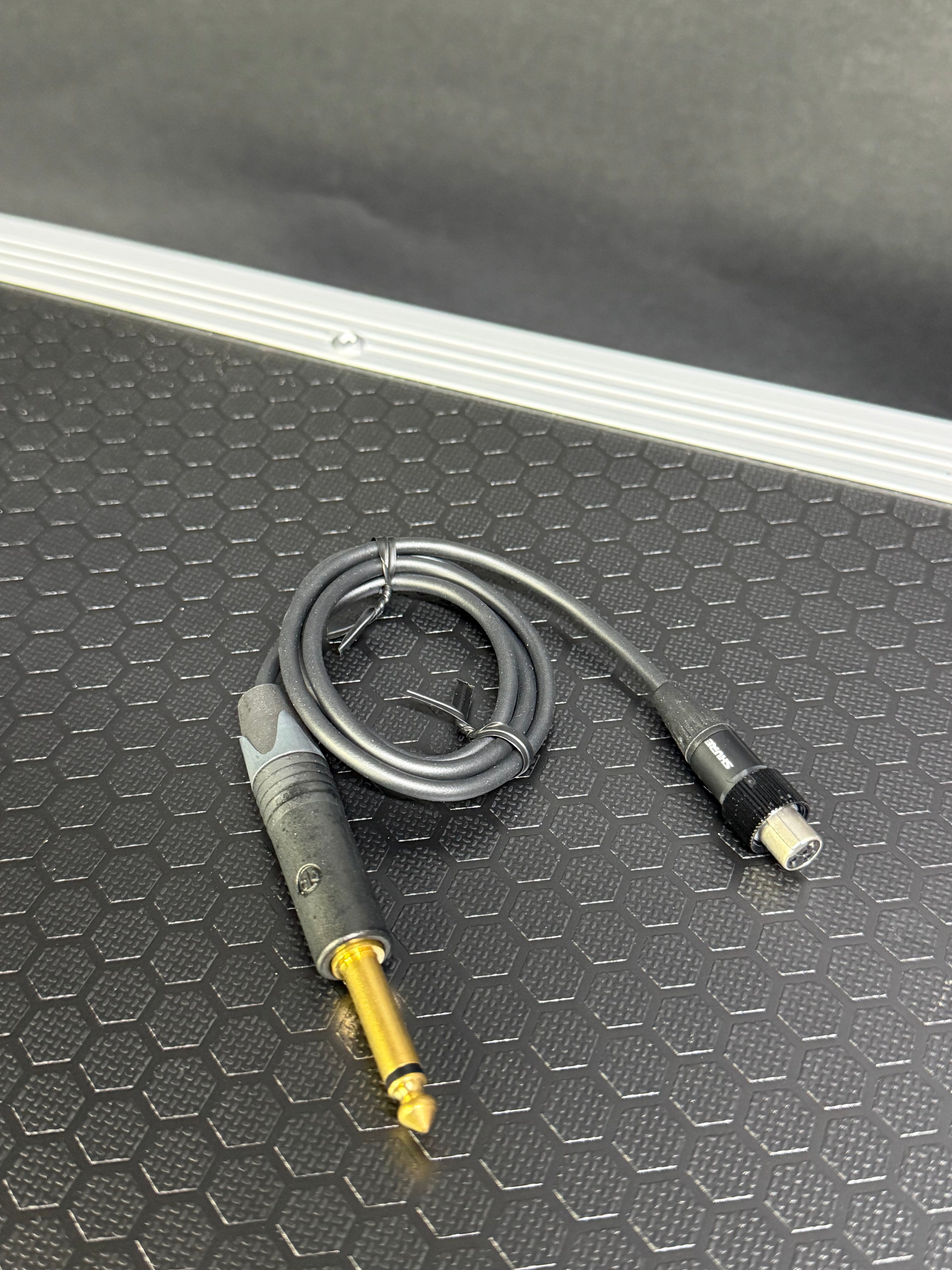 Shure 1/4" to TA4F Instrument Cable for Wireless Bodypack Transmitter