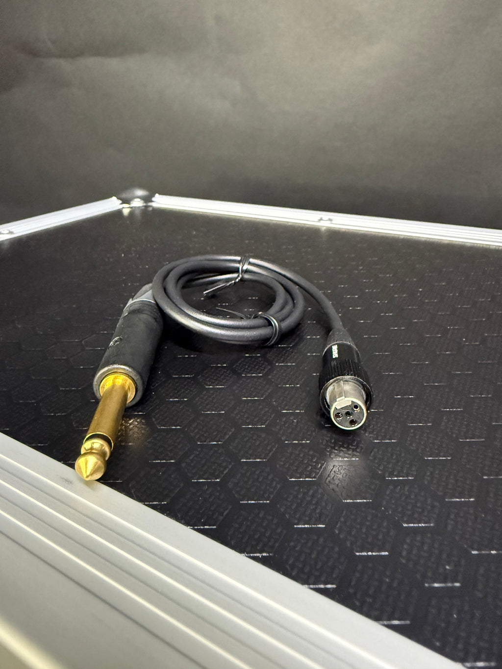 Shure 1/4" to TA4F Instrument Cable for Wireless Bodypack Transmitter