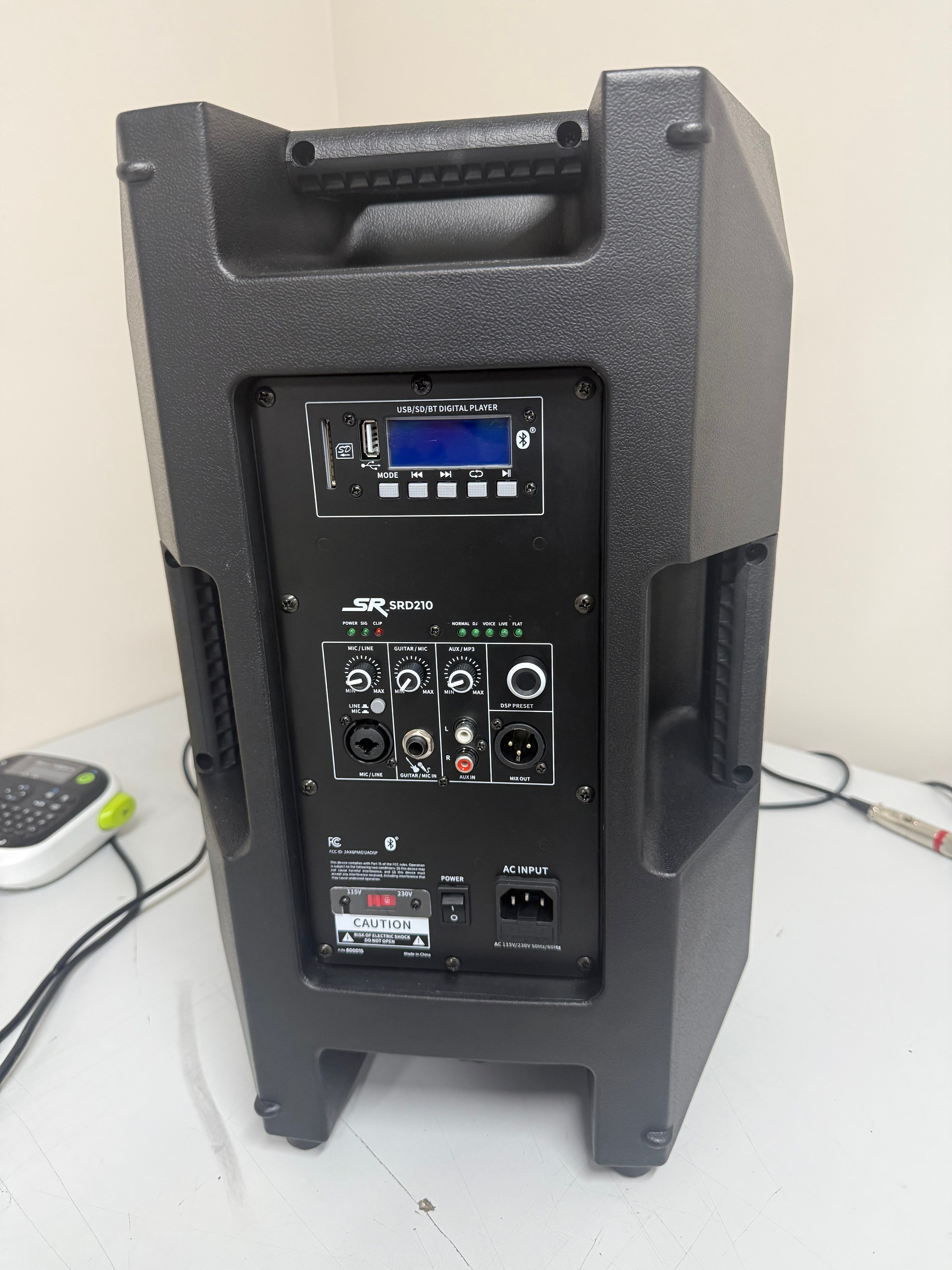 Stage Right by Monoprice SRD210 800W 10-inch Powered Speaker