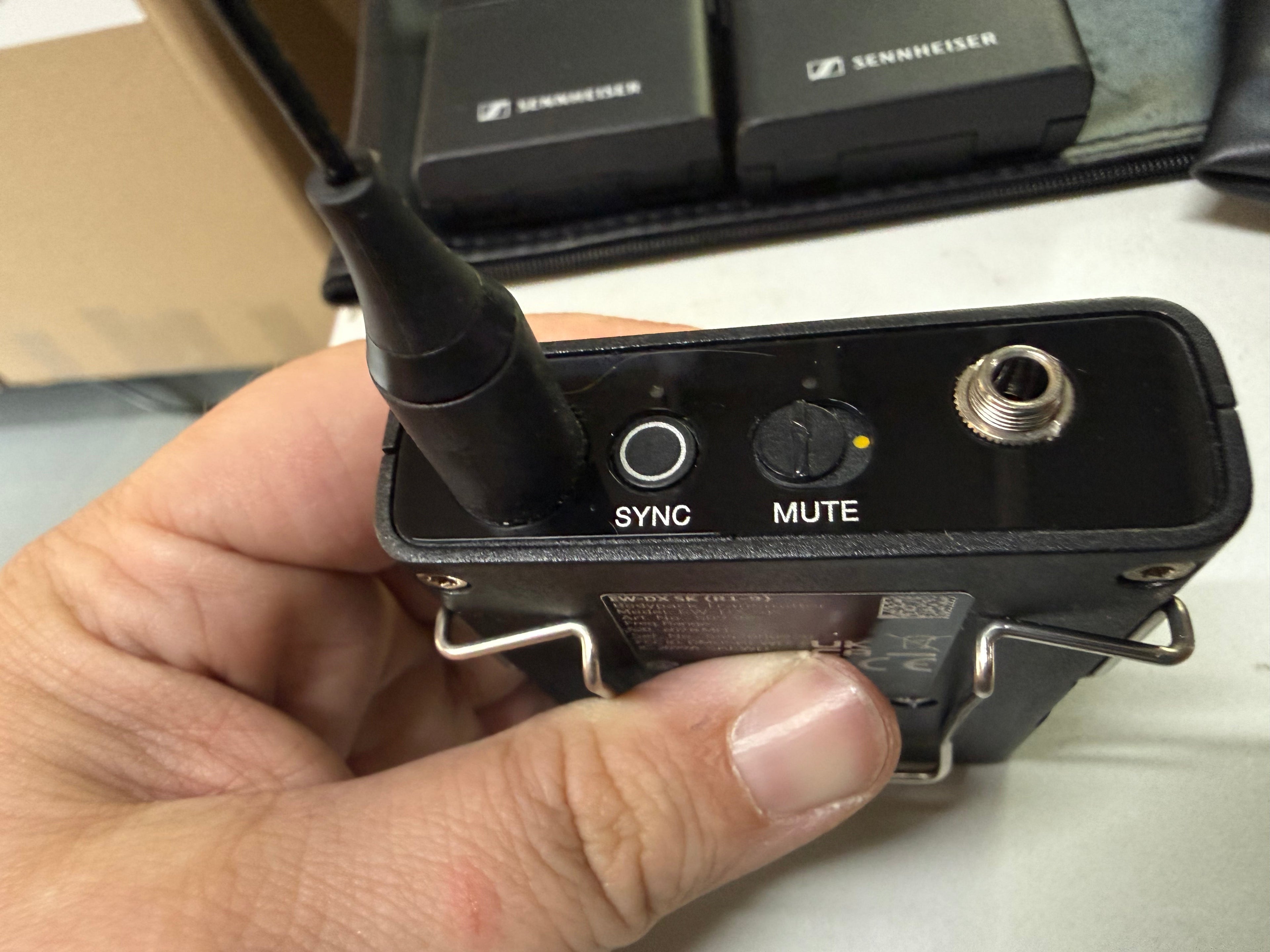 Sennheiser 8 Channels EW-DX Series - R1-9 520-607.8 MHz - Unit 1201 - Gently Used