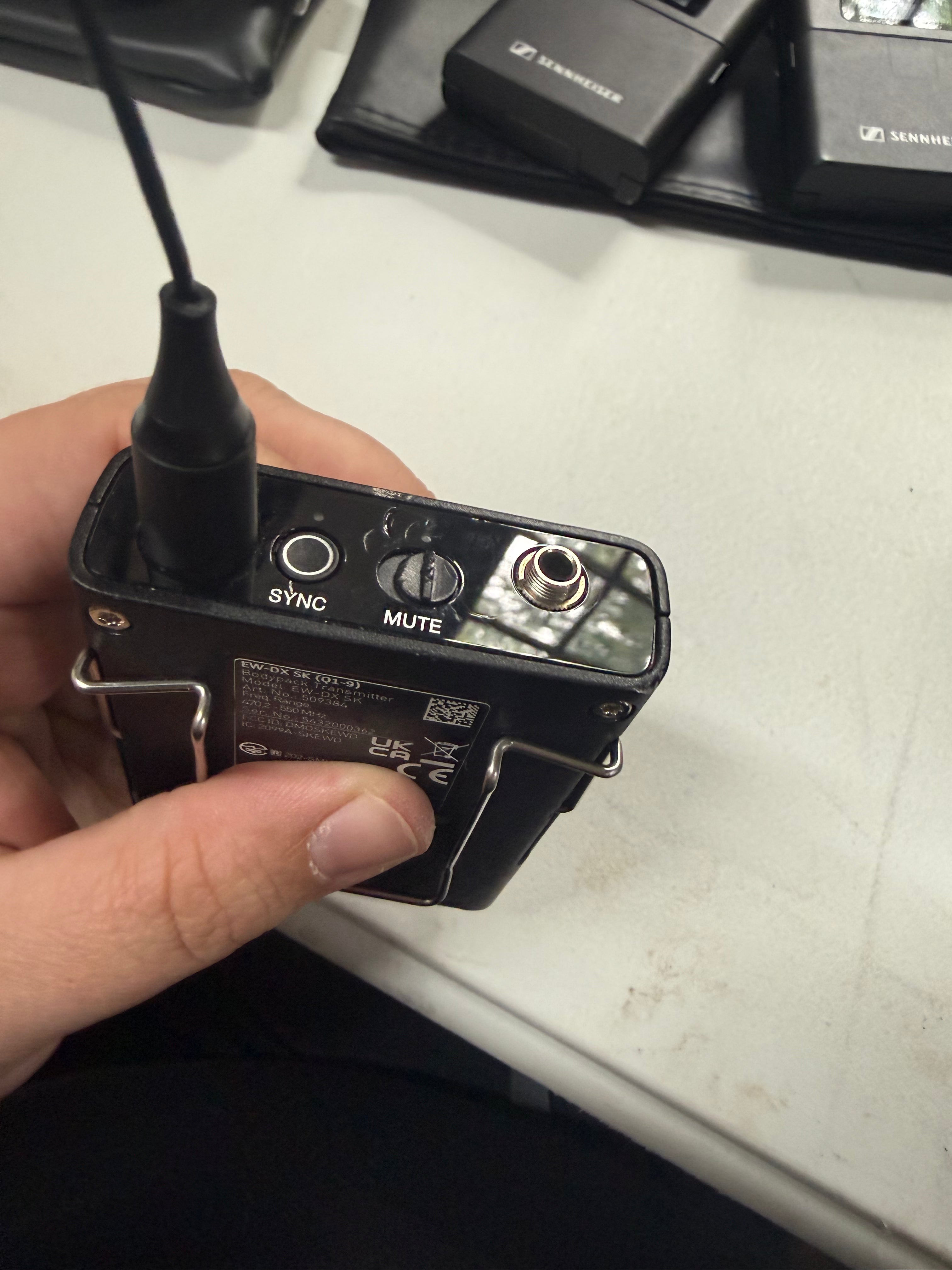 Sennheiser 16 Channels EW-DX Series - Q1-9 470.2-550 MHz - Unit 1260 - Gently Used