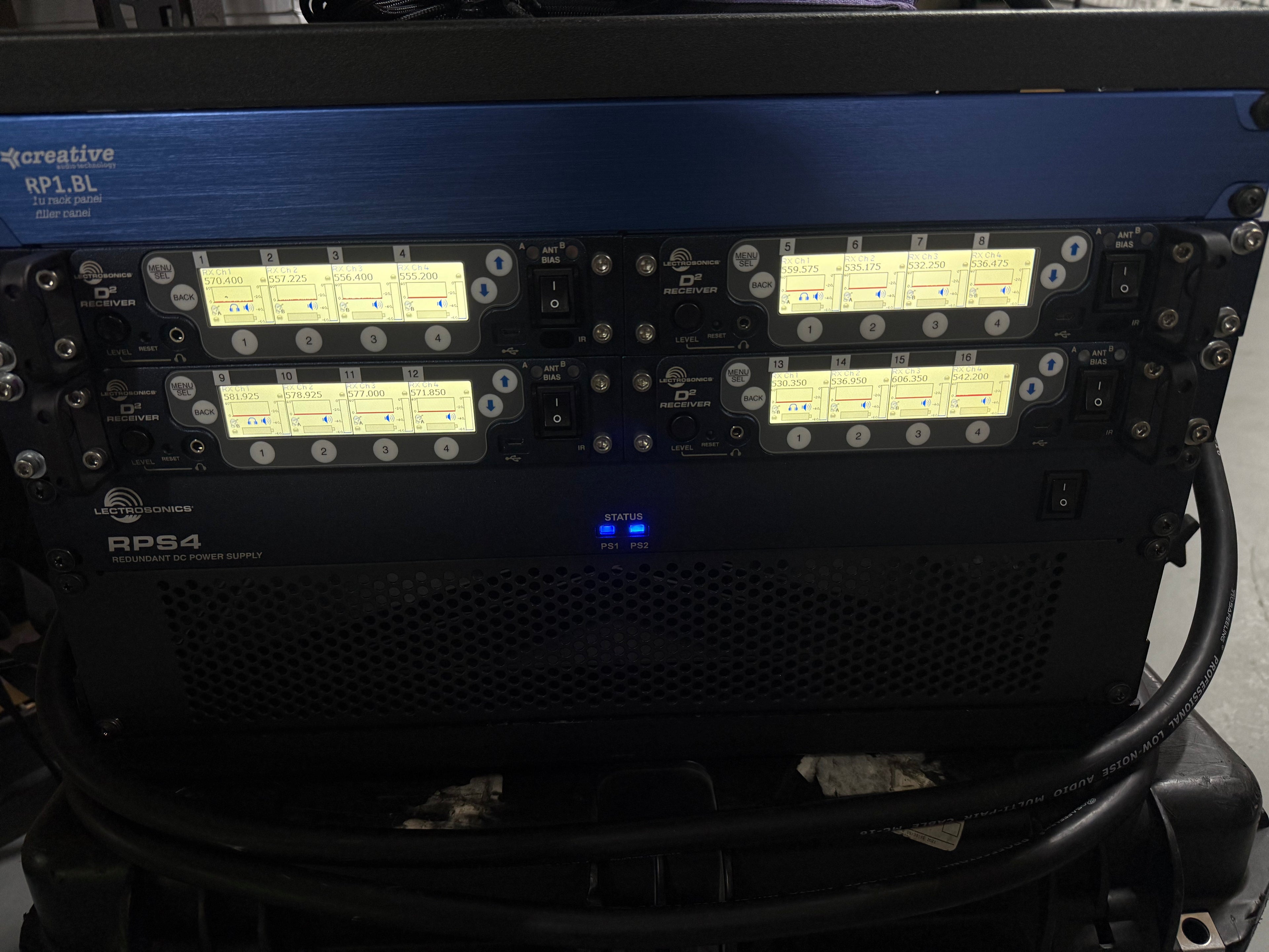 Lectrosonics 16 Channel DSQD Digital Wireless Receiver System w/ Dante (470-608MHz)